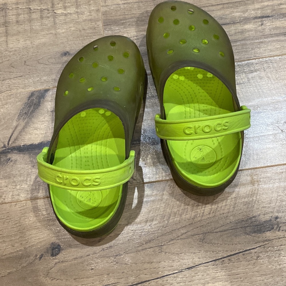 Crocs - Picture 2 of 8